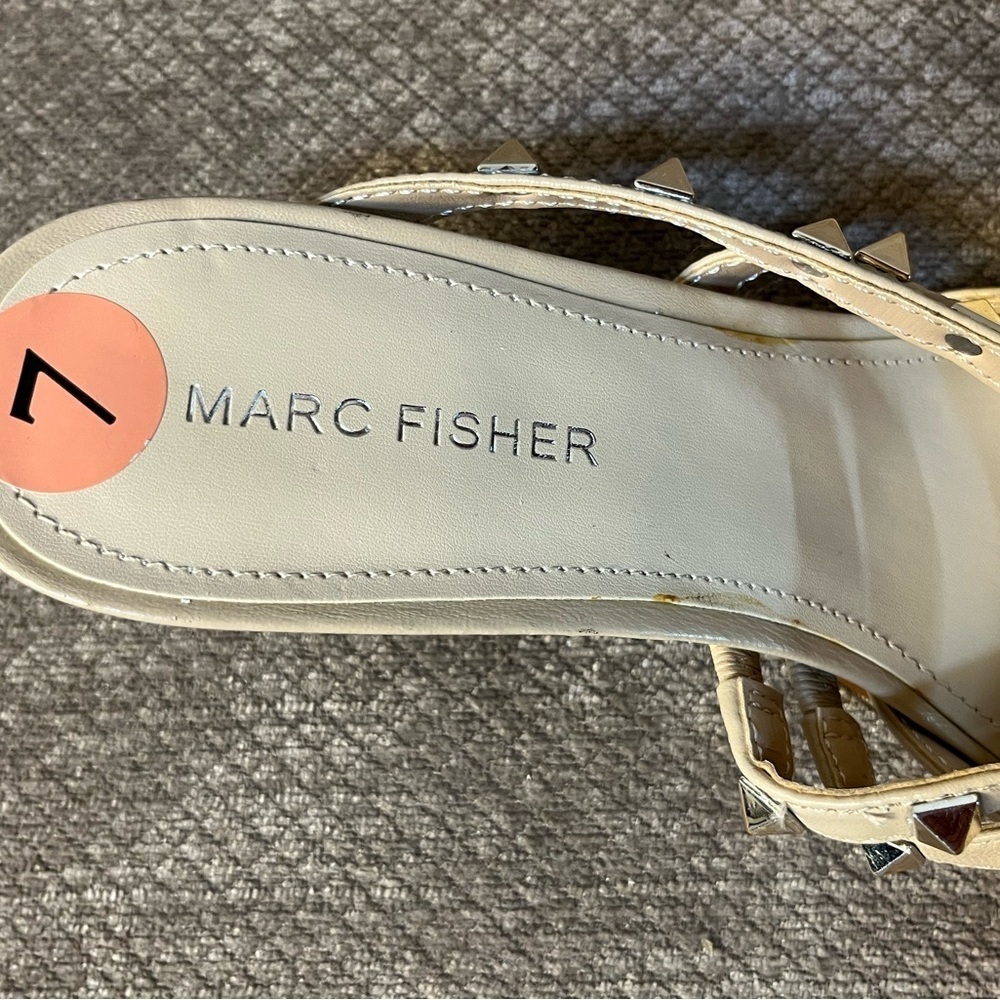 Marc Fisher Leather Nude Studded Pumps Mules size 7 NWT - Picture 15 of 15